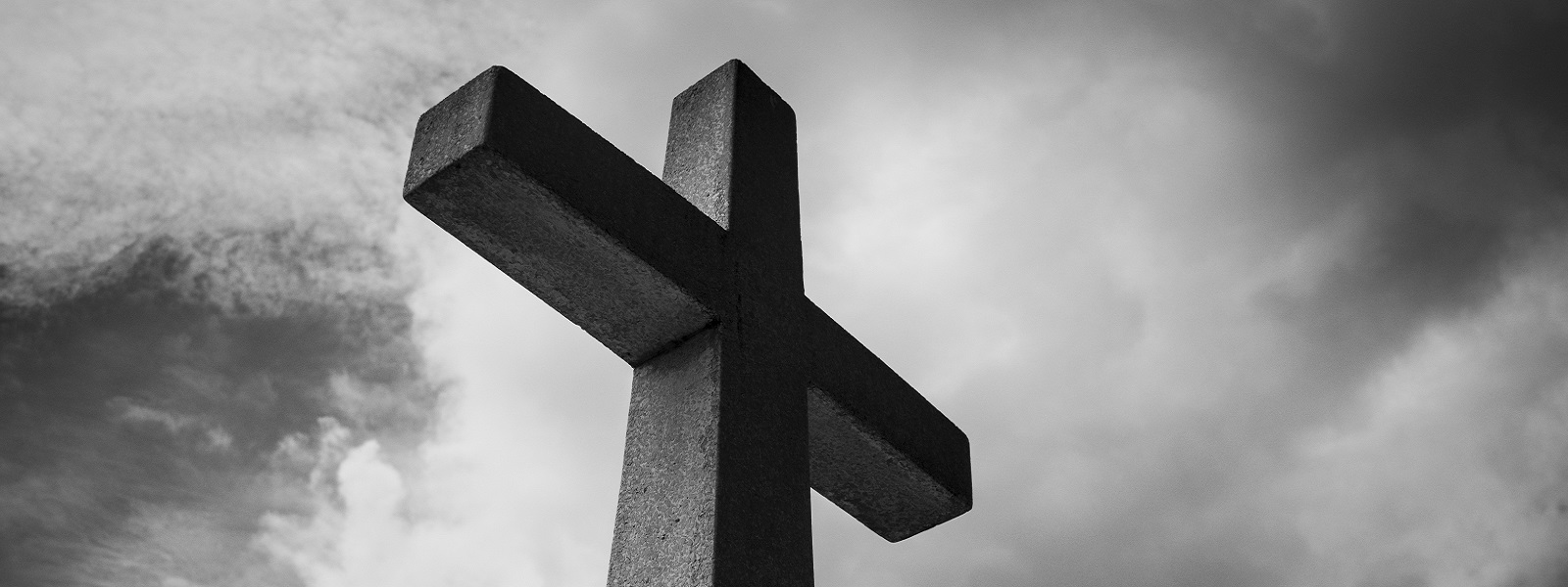 <p><strong>&nbsp;<em>&ldquo;</em></strong><em>Porque tanto am&oacute; Dios al mundo que dio a su Hijo unig&eacute;nito, para que todo el que cree en &eacute;l no se pierda, sino que tenga vida eterna.&rdquo;</em>&nbsp;<strong>17&nbsp;</strong><em>&ldquo;Dios no envi&oacute; a su Hijo al mundo para condenar al mundo, sino para salvarlo por medio de &eacute;l.&rdquo;</em>&nbsp;(<em>Juan 3:16-17)</em></p>
